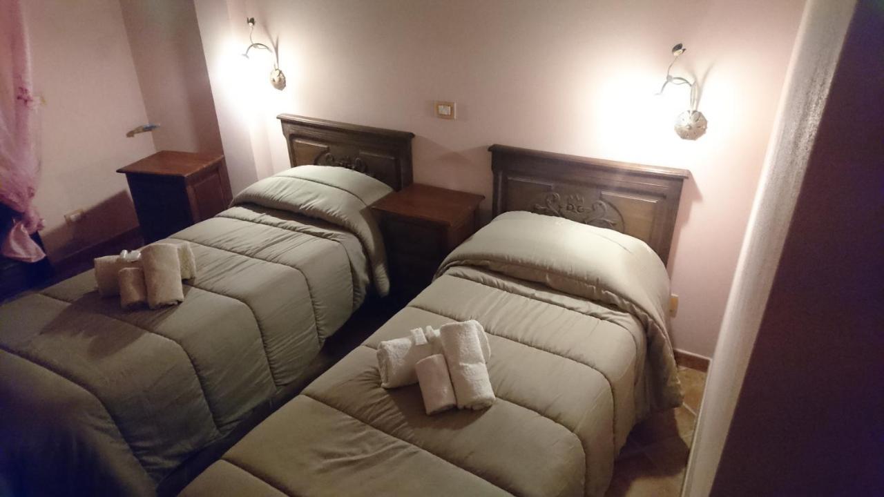 B&B Mony E Nico 리올라사르도 외부 사진
